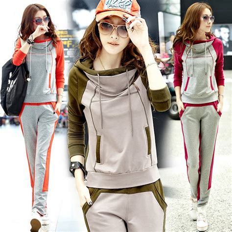 Women's Sports and Leisure Clothing .